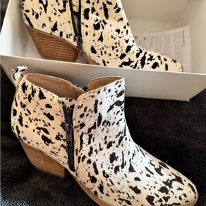 Stylish Black and White Ankle Boots